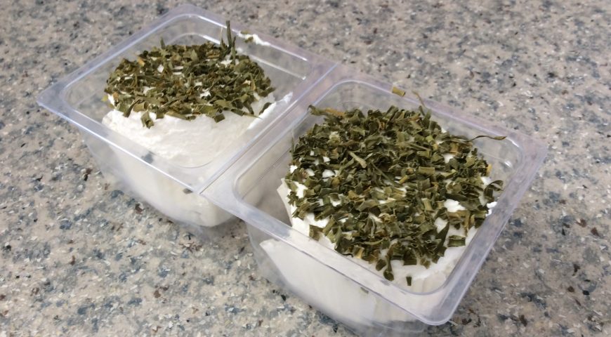 Chives-spiced goat cheese- 2 pieces x 100g